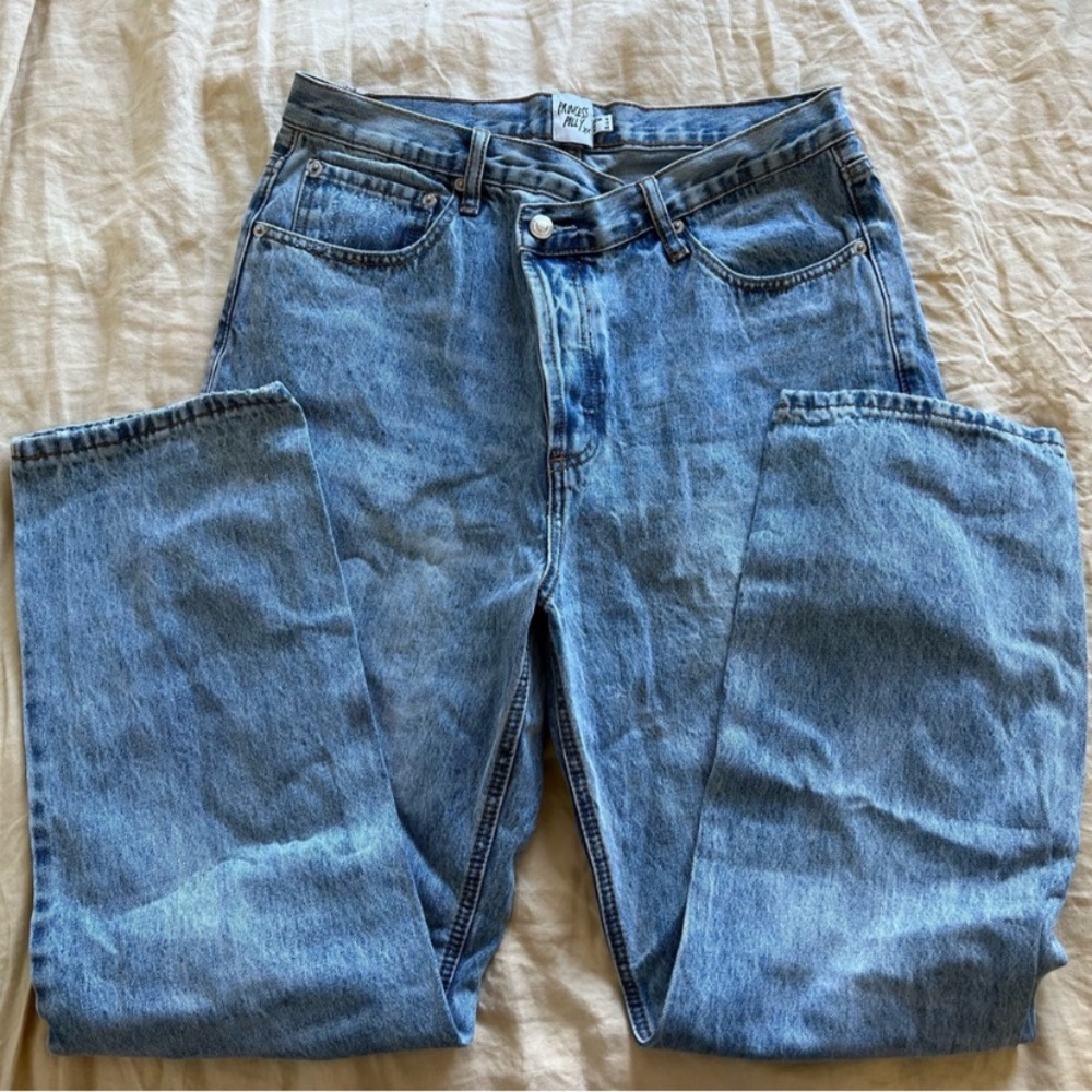 Princess Polly light wash crossover Jeans